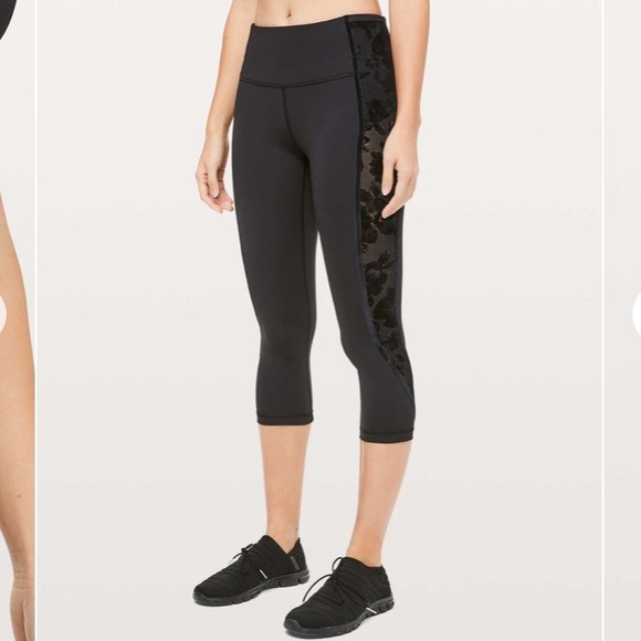 lululemon athletica Pants - Lululemon Wunder Under Crop High-Rise *Flocked 21”